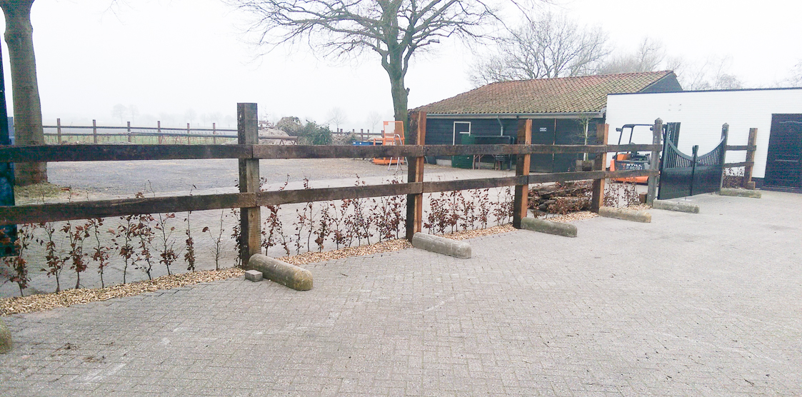 Hekwerk uit spoorbielzen - foto's 2