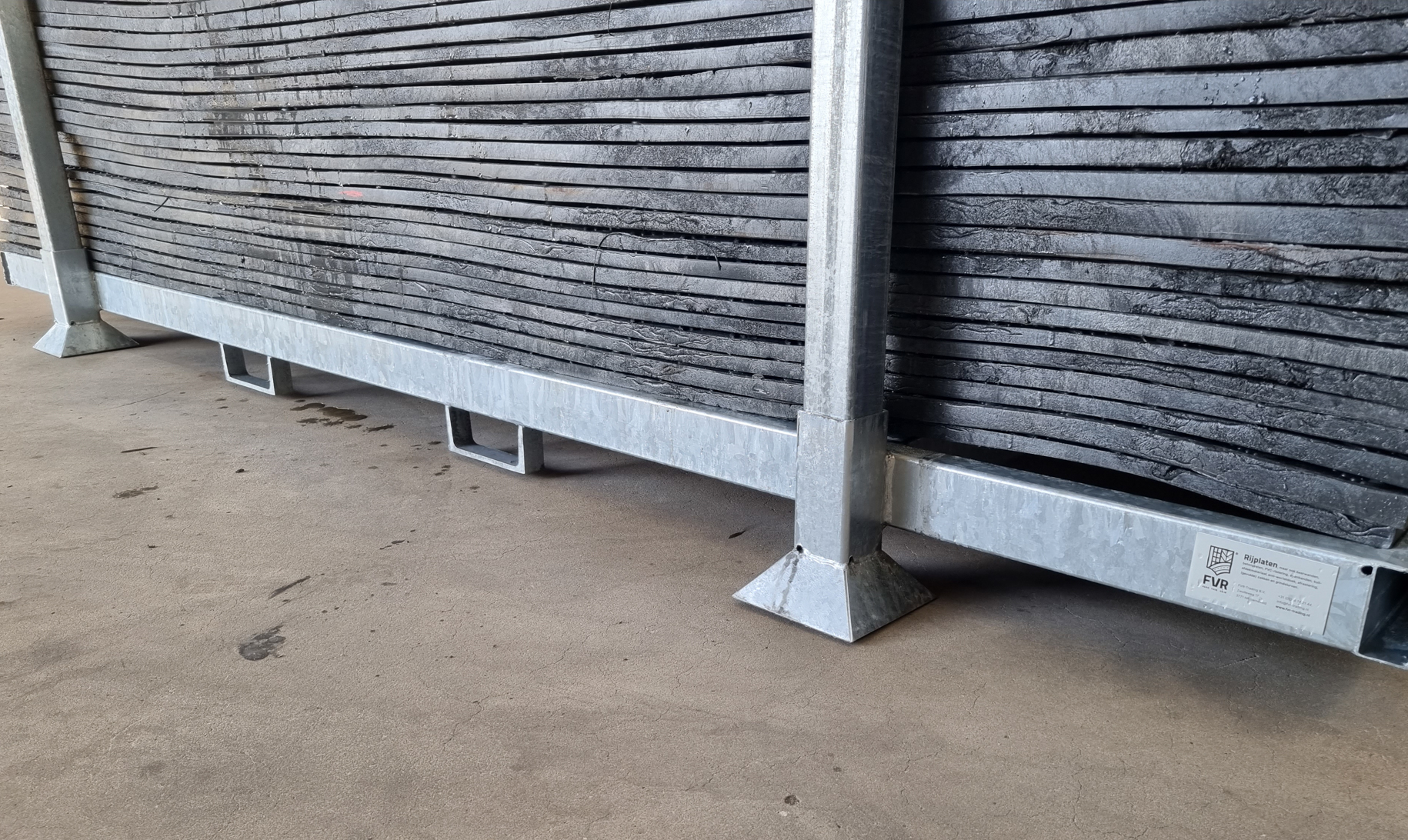 Stapelbok gevuld met rijplaten - 300x100x2cm - DZ - foto's 3