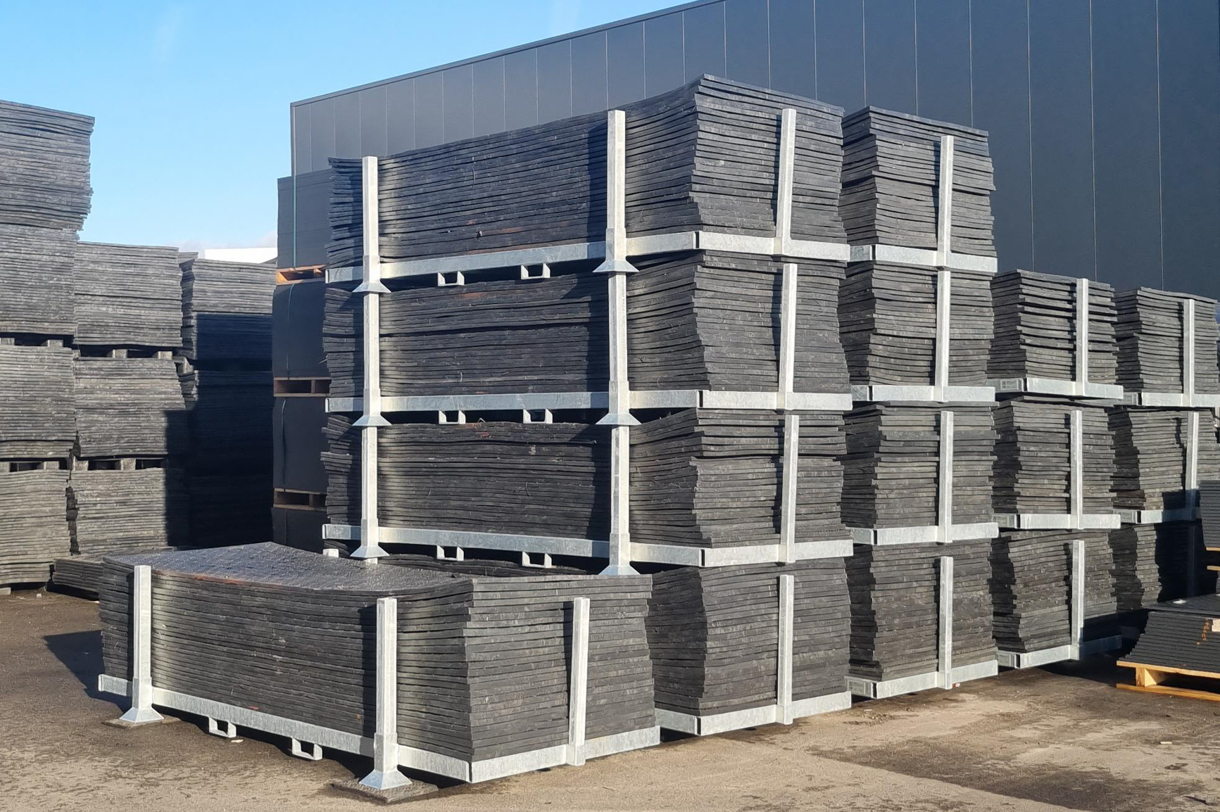 Stapelbok gevuld met rijplaten - 300x100x2cm - DZ - foto's 2